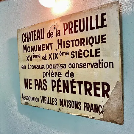Chateau De La Preuille 펜션 몽테규