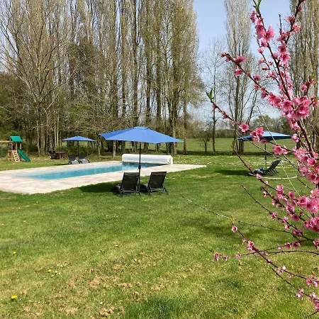 Chateau De La Preuille Casa de Férias Montaigu-Vendee