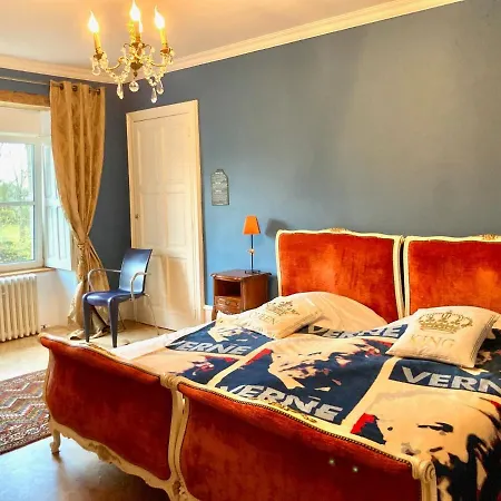 Chateau De La Preuille *