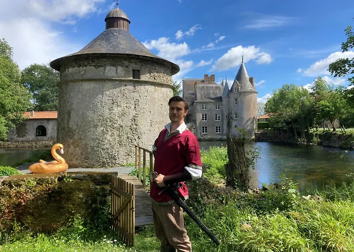 Chateau De La Preuille