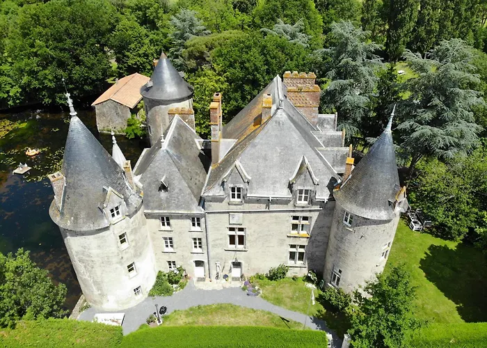 Chateau De La Preuille * Montaigu-Vendee